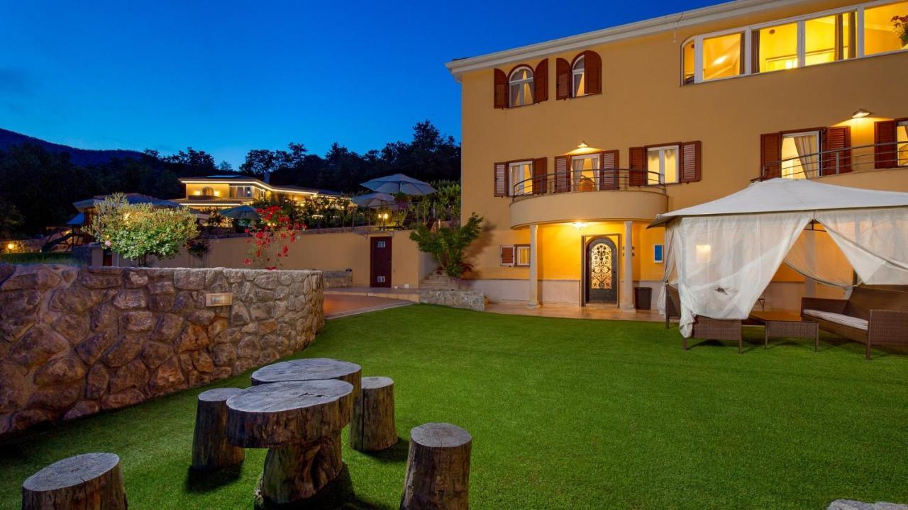 Apartments Villa Bv Opatija Buitenkant foto