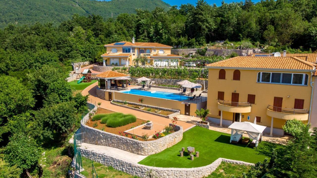 Apartments Villa Bv Opatija Buitenkant foto
