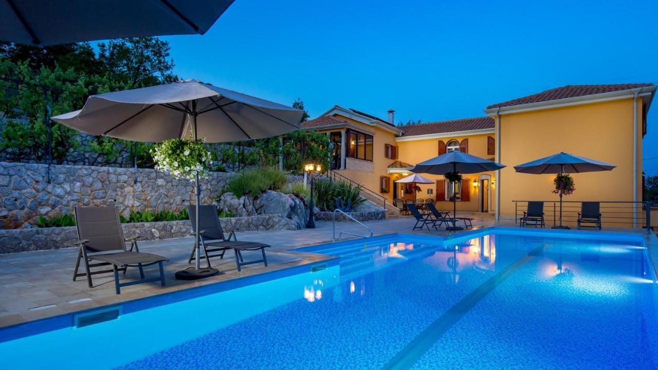 Apartments Villa Bv Opatija Buitenkant foto